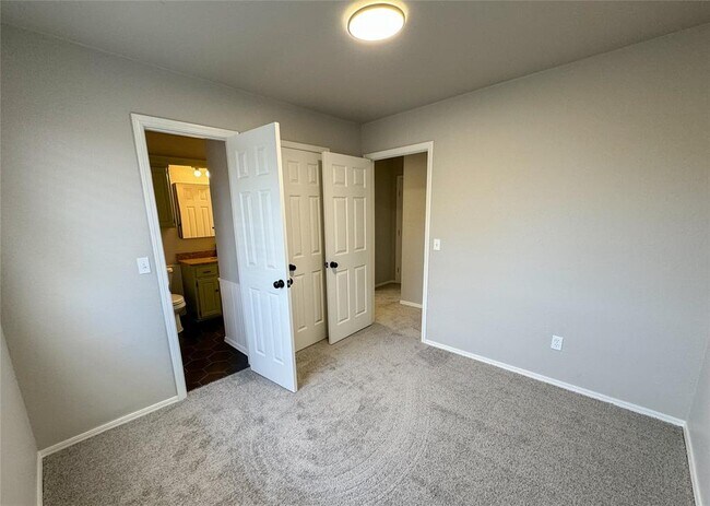 Building Photo - 7030 Elk Canyon Rd