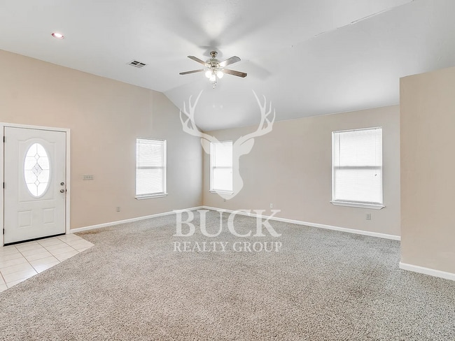 Building Photo - 1201 Stansell Dr