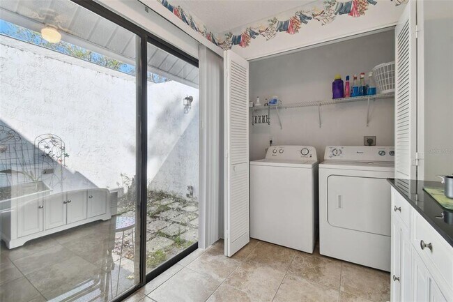Building Photo - 23325 Club Villas Dr