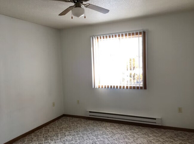 Building Photo - 1021 Grandview Ave