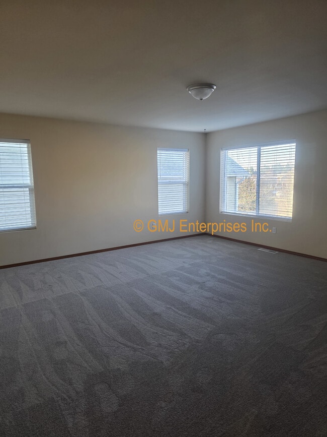 Building Photo - 9912 198th Ave Ct E