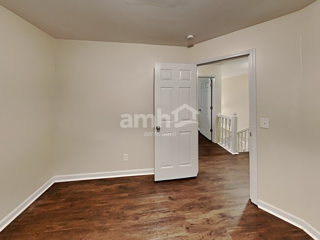 Building Photo - 904 Spring Harbor Ridge