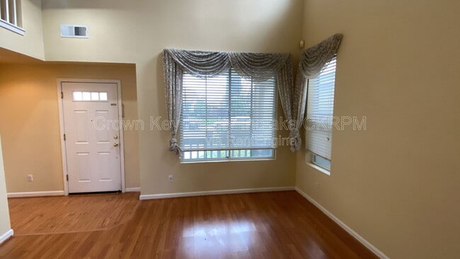 Building Photo - 1367 Gwerder St