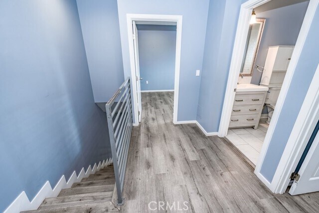 Building Photo - 6719 Vineland