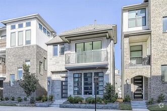 Building Photo - 8080 Ingram Dr