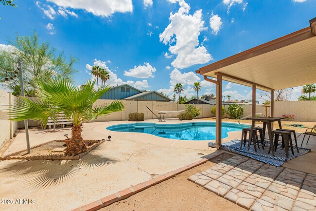 Building Photo - 3713 W Villa Rita Dr
