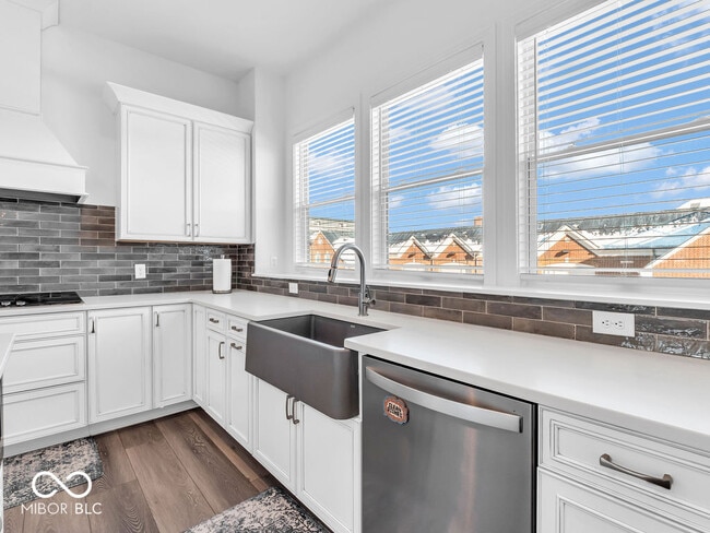 Building Photo - 962 Berkhamsted Ln