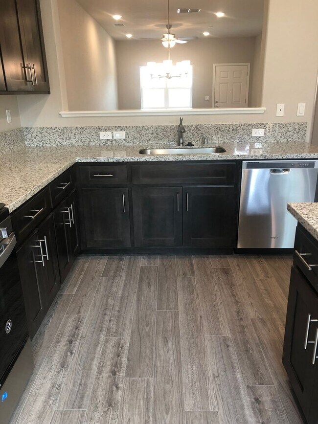 Building Photo - Private Condo in Awesome Rocklin Location!