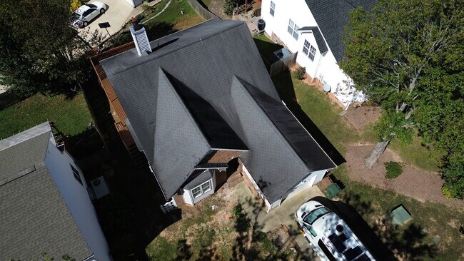 Building Photo - 223 Gregory Dr