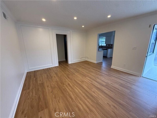 Building Photo - 1818 Deserta Dr