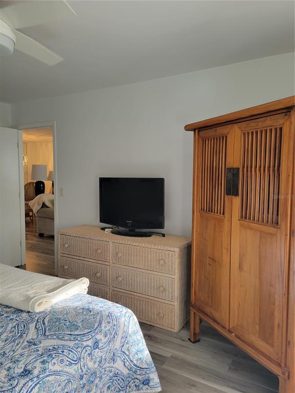 Building Photo - 220 Santa Maria St