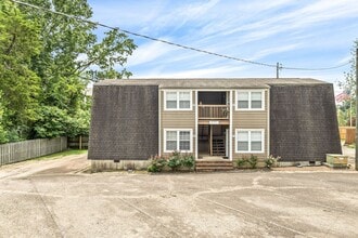 Building Photo - 210 N. Ross, Unit E