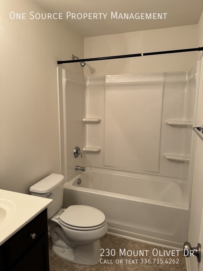 Building Photo - 230 Mount Olivet Dr