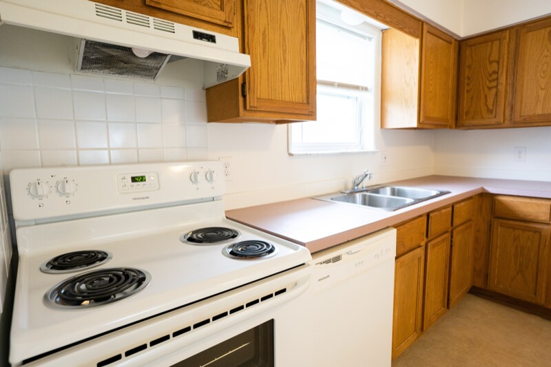 Building Photo - 905 Doro Ln