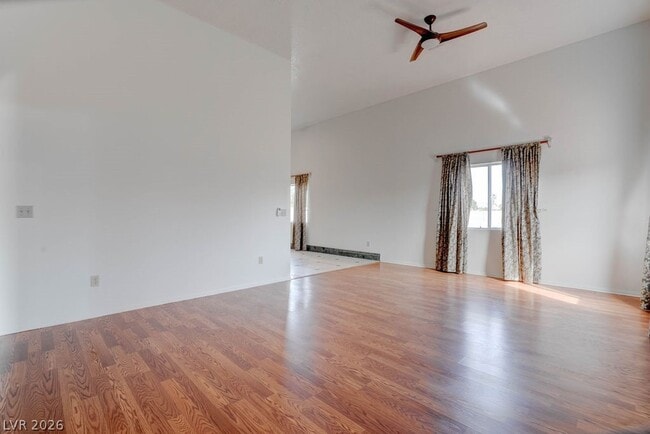 Building Photo - 4880 Dorrell Ln