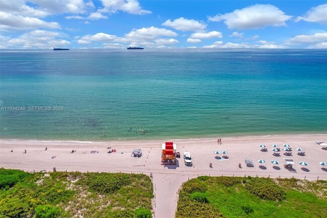 Building Photo - 2301 Collins Ave