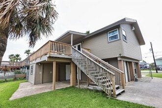 Building Photo - 316 Ling St