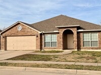 Building Photo - 5317 Malibu St