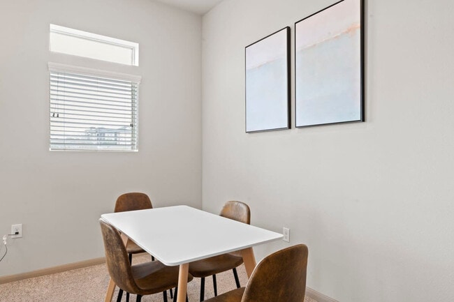 Building Photo - 2200 Montopolis Dr