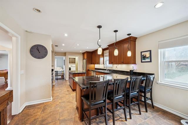 Building Photo - 9321 Springwater Dr