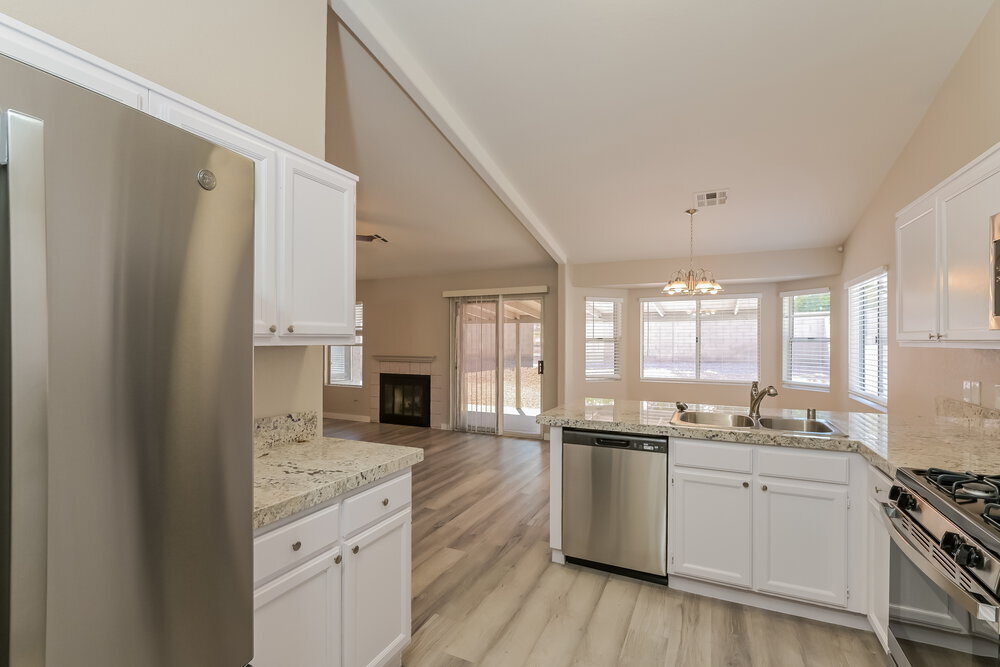 Building Photo - 909 Dodge St