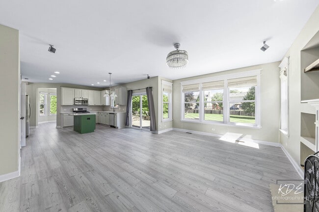 Building Photo - 2612 Lundquist Dr