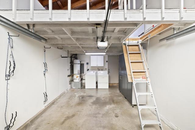 Building Photo - 219 Via Osuna