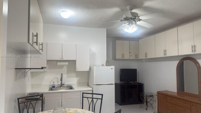 Building Photo - 12945 SW 116th St