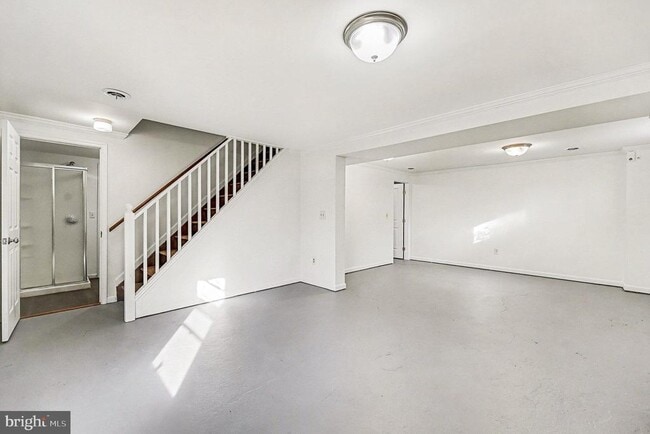 Building Photo - 4127 Cabin Rd