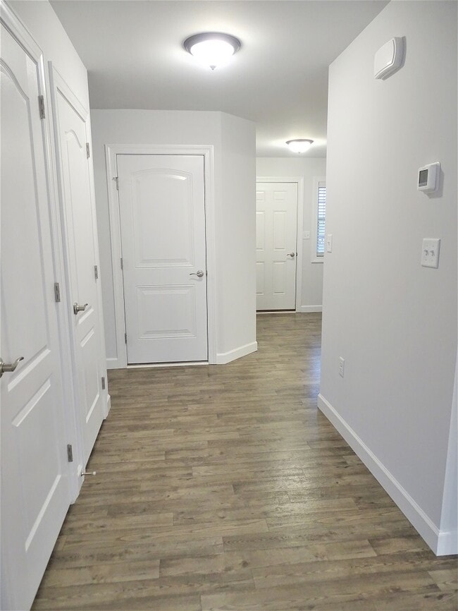 Building Photo - 1405 Fieldstone Dr