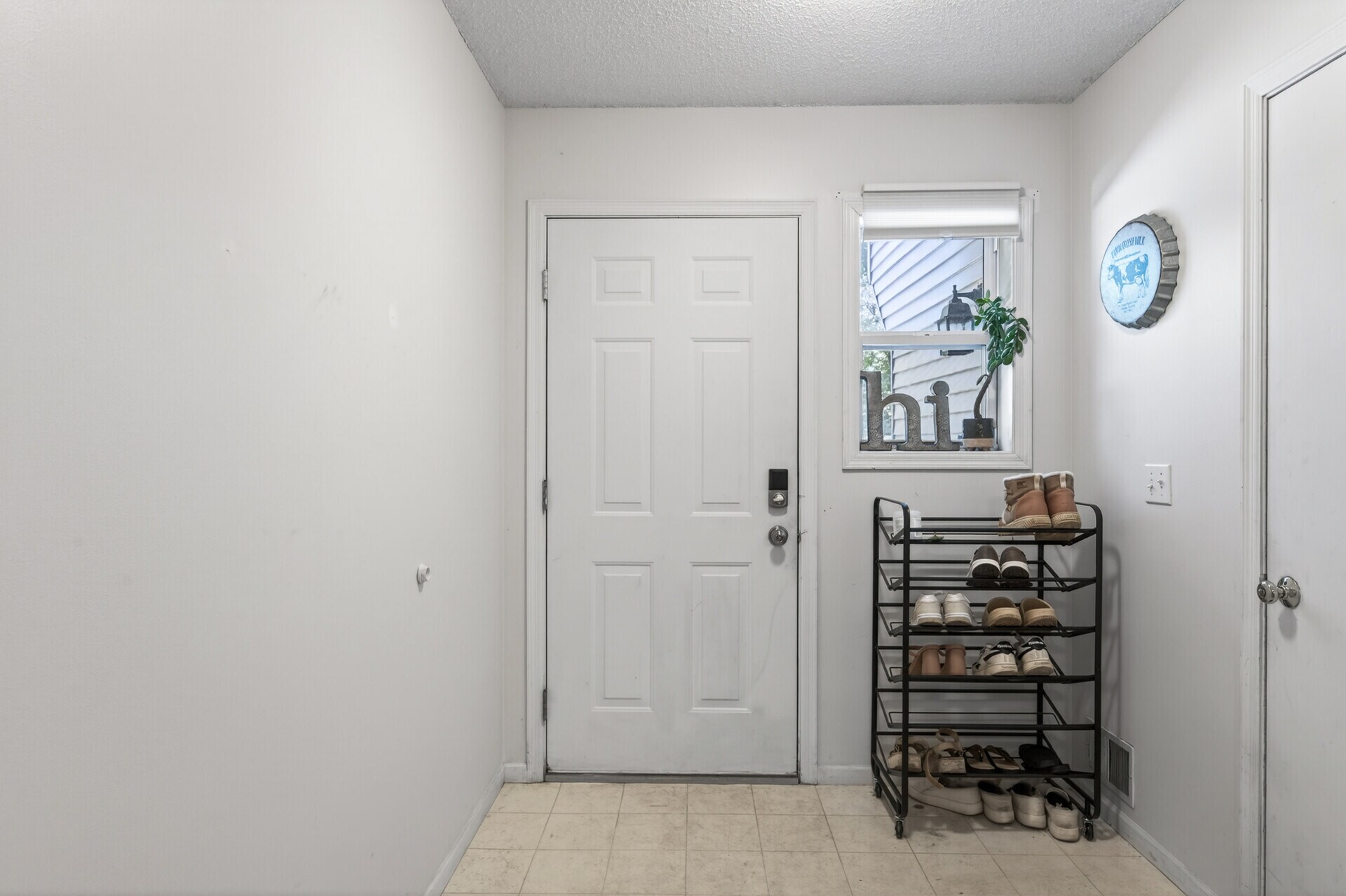 Building Photo - 631 Woodduck Dr