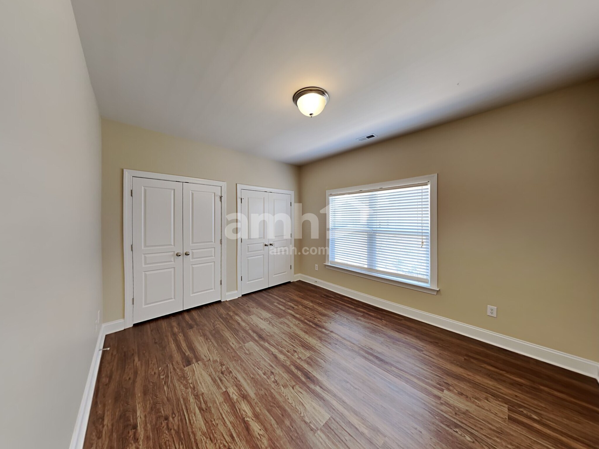 Building Photo - 8320 Willow Branch Dr