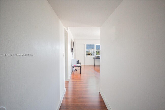 Building Photo - 401 Golden Isles Dr