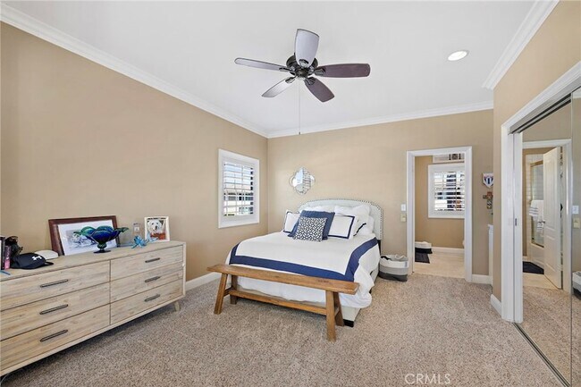 Building Photo - 24482 Alta Vista Dr