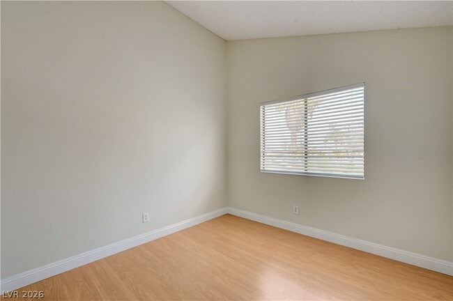 Building Photo - 2616 Camphor Tree St