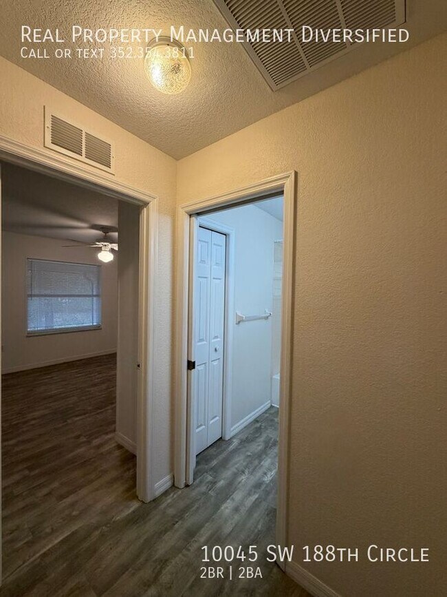 Building Photo - 10045 SW 188th Cir