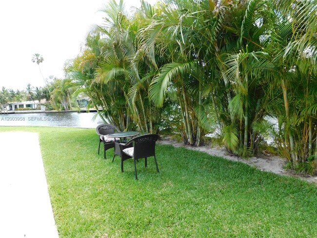 Building Photo - 108 NE 30th St