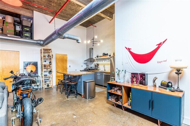 Building Photo - 659 Auburn Ave NE