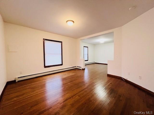 Building Photo - 120 Monhagen Ave