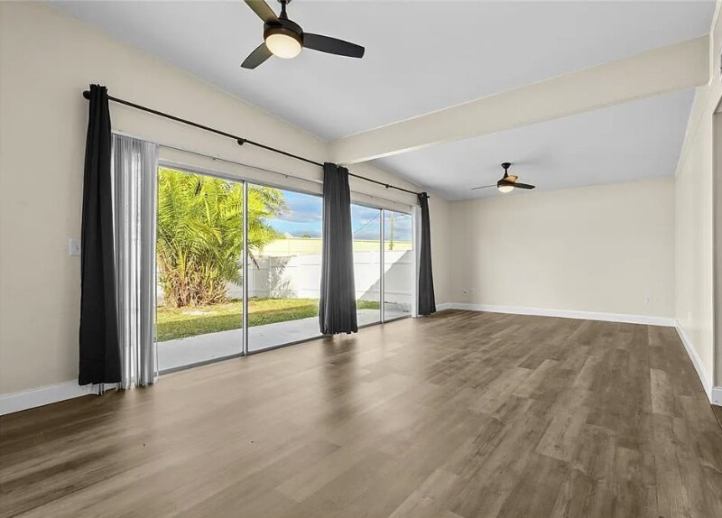 Building Photo - 5720 Gallatin Ln