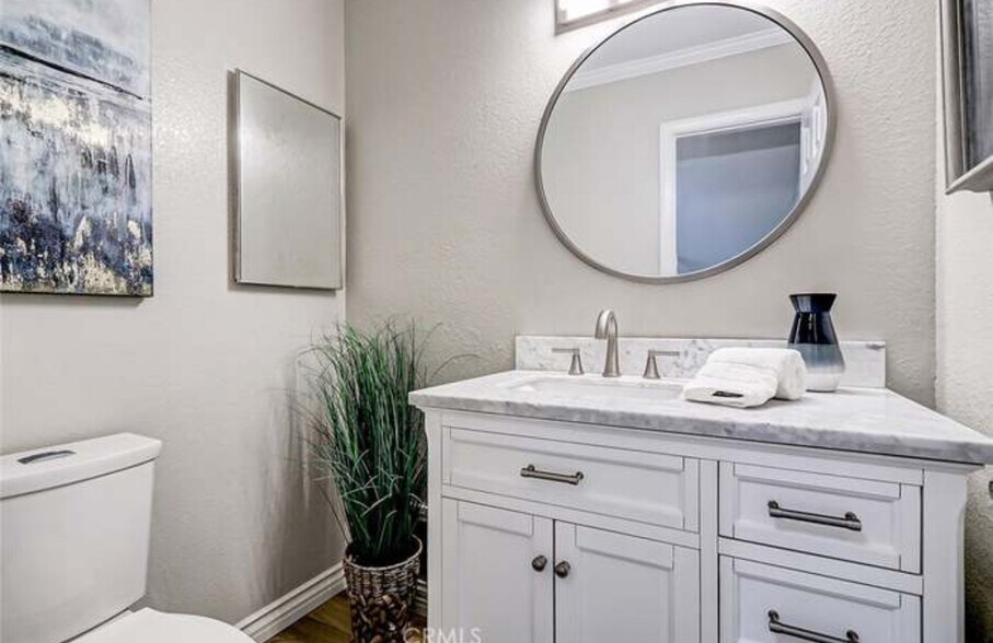 1/2 bath - 2218 Mathews Ave