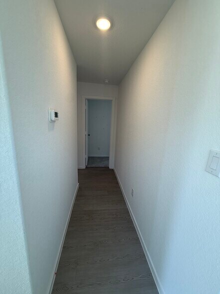 Building Photo - 5720 Mangas Cir