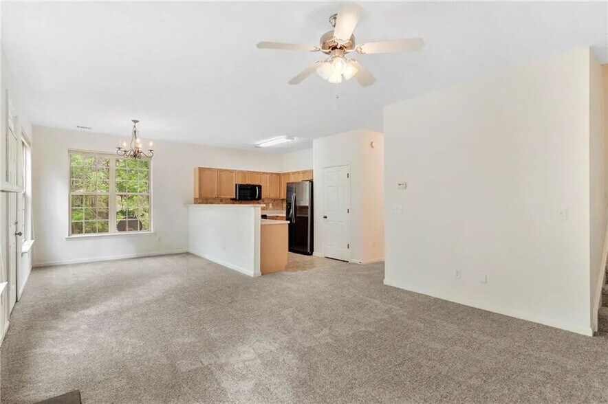 Building Photo - Room in Townhome on Hill Station Ct