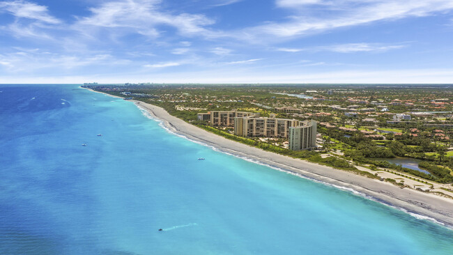 Building Photo - 466 Tequesta Dr