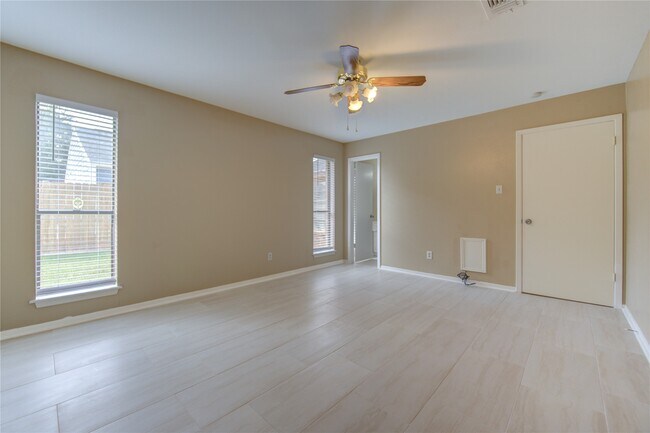 Building Photo - 3412 Avenue R