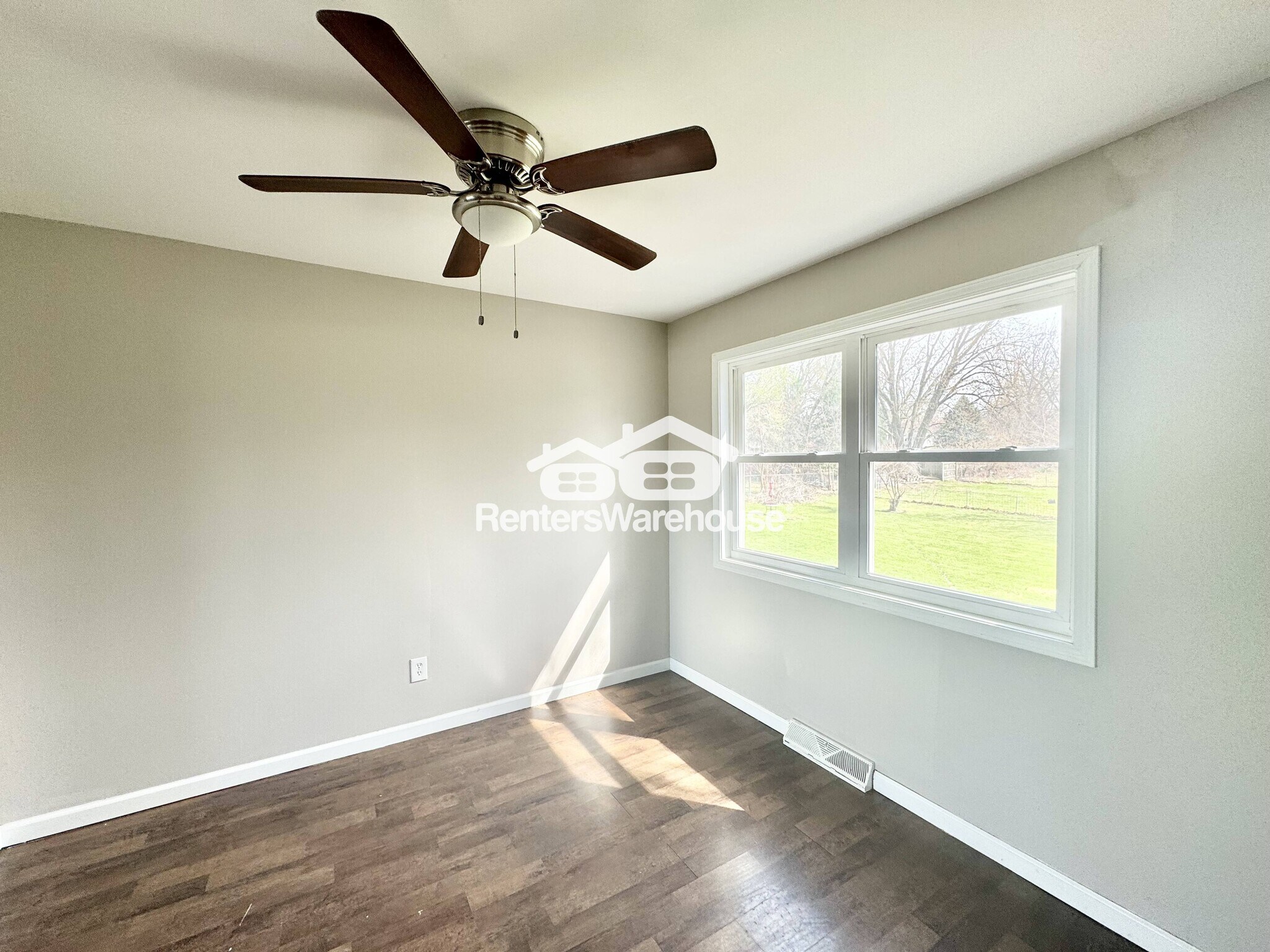 Building Photo - 4924 Madison Ave