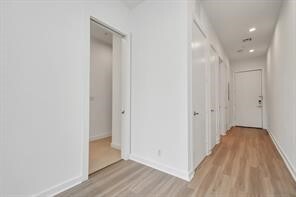 Building Photo - 207 Pierce St