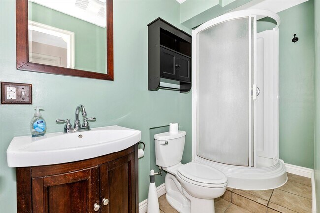 Building Photo - New Market West Rental