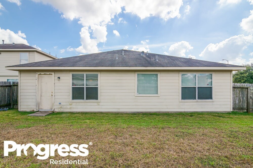 Building Photo - 19726 Coldfield Dr