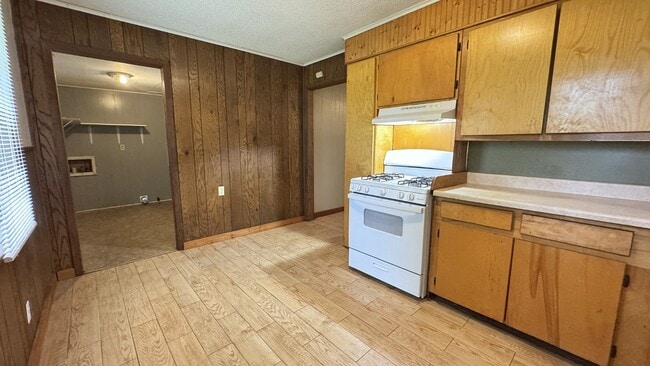 Building Photo - 102 Ridge Grove Dr